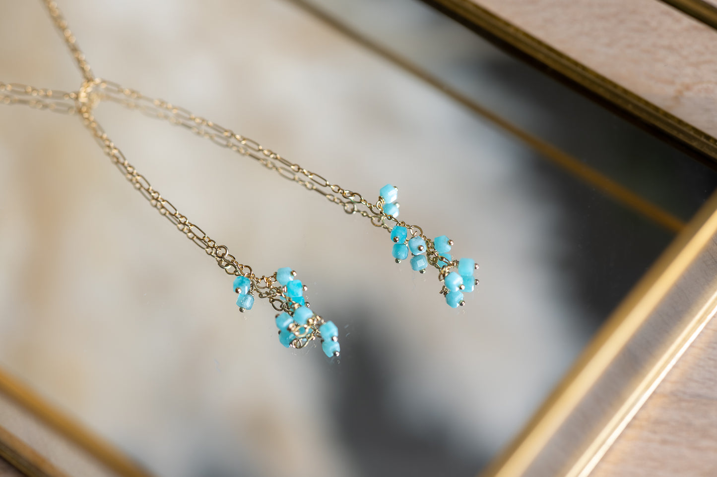 Collier Cravate et perles turquoises