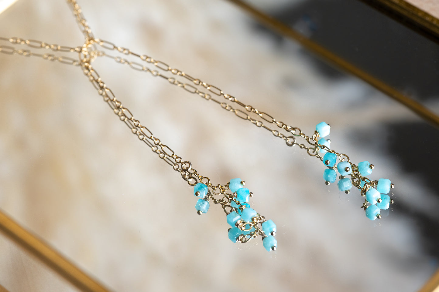 Collier Cravate et perles turquoises