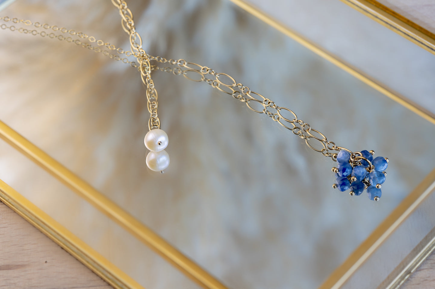 Collier Cravate perle d'eau douce - bleu foncé
