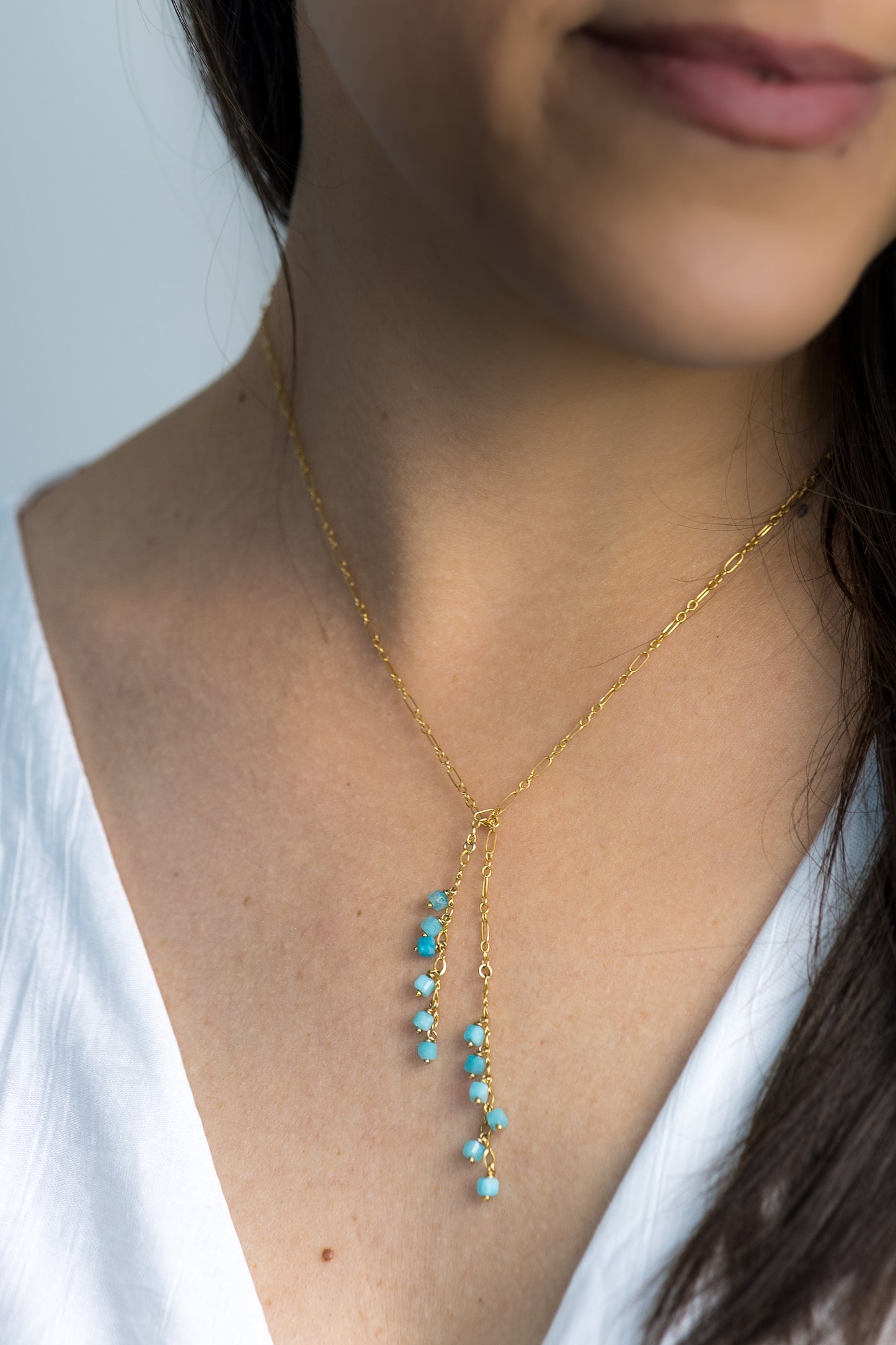 Collier Cravate et perles turquoises