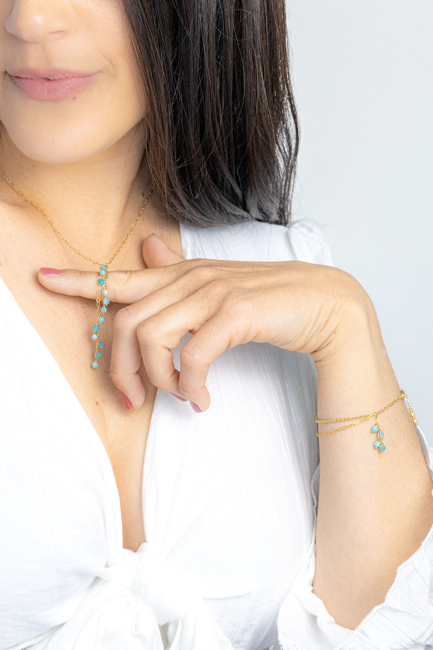 Collier Cravate et perles turquoises