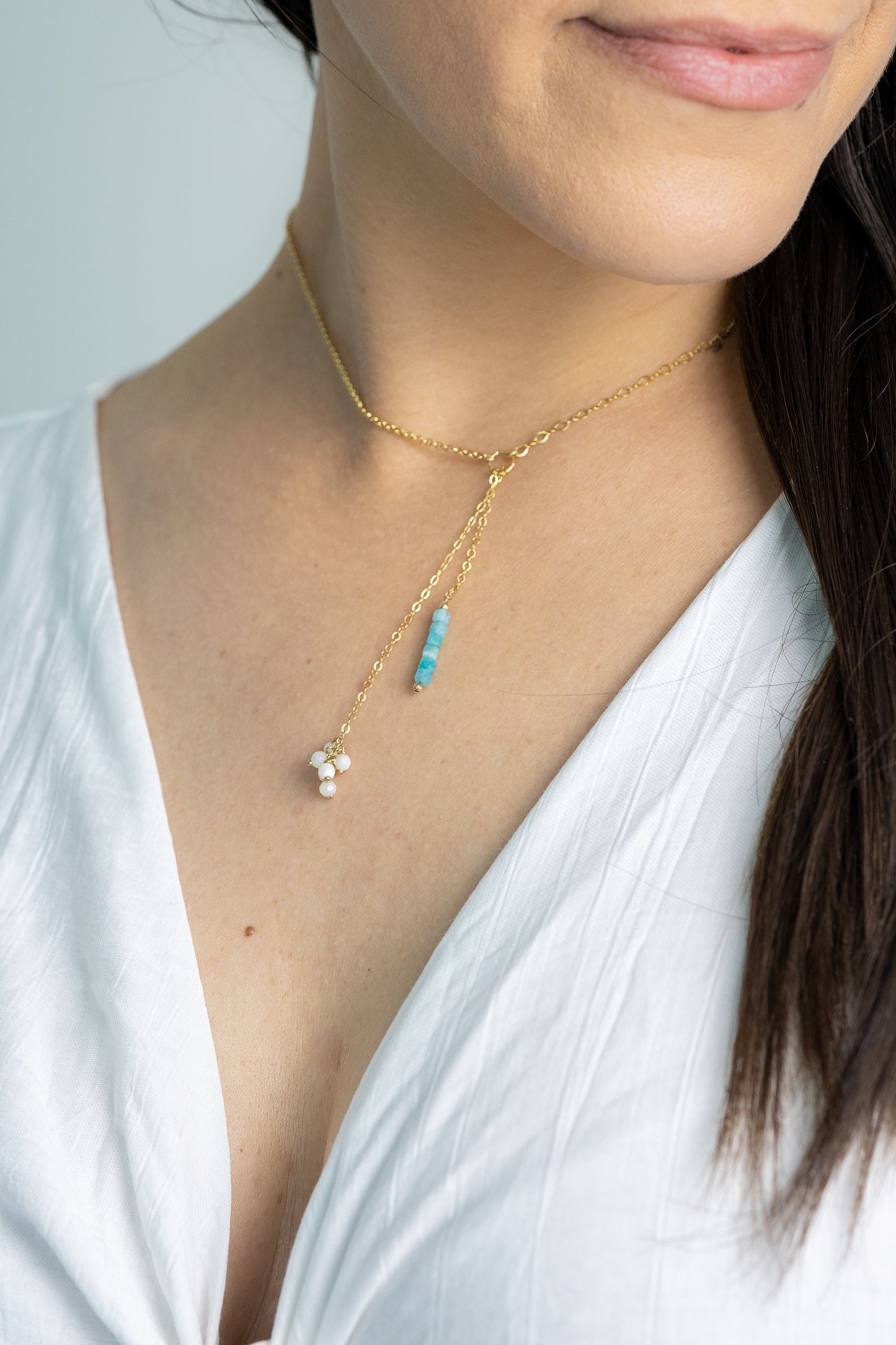 Collier bleu turquoise et nacres