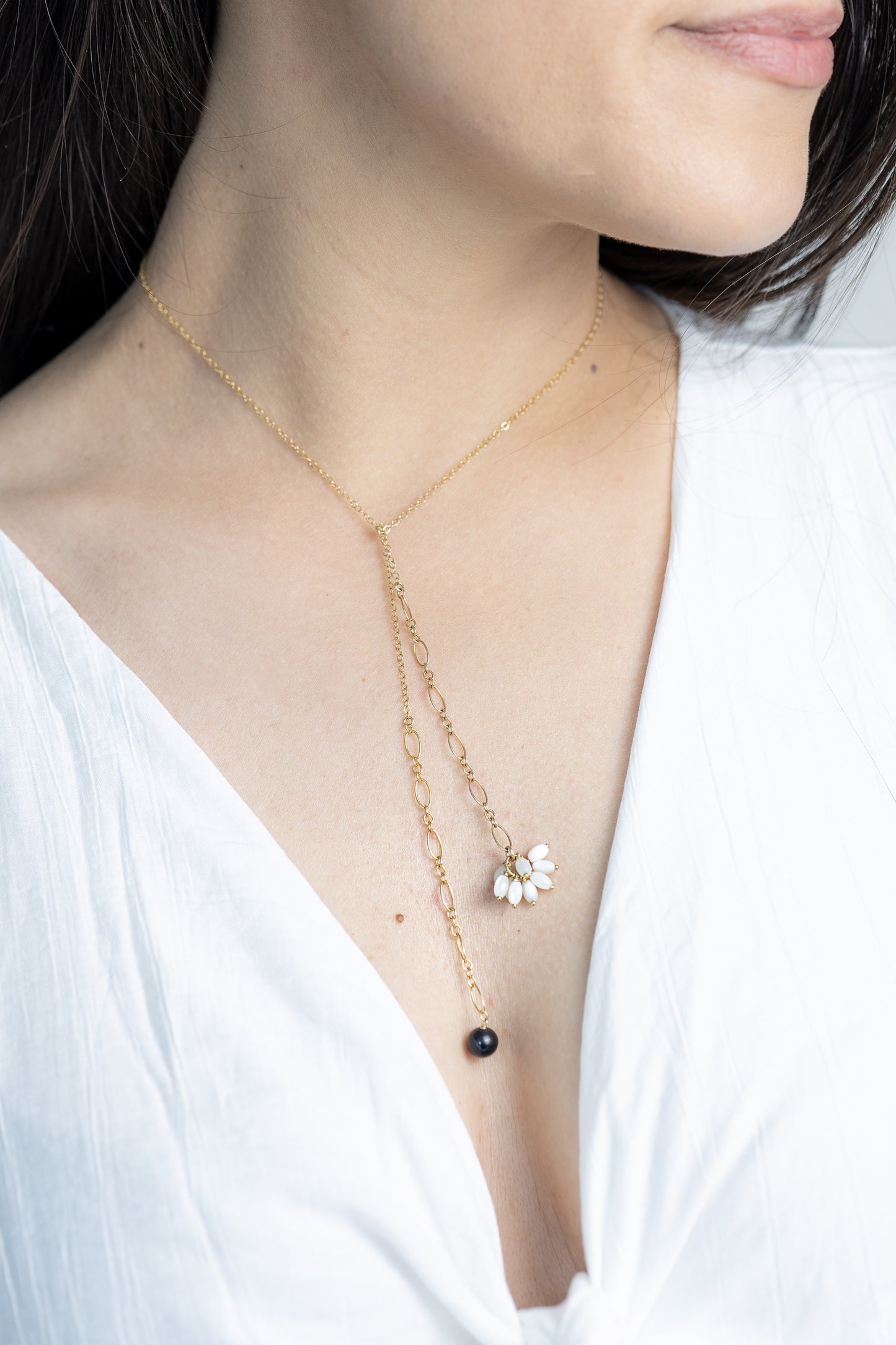 Collier Cravate et perle d'eau douce - blanc
