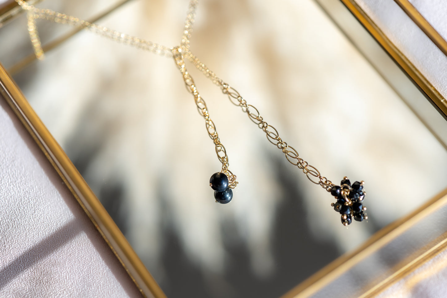 Collier Cravate et perle d'eau douce - noir